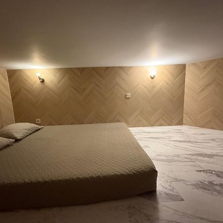 Cat Garden Premium Apartments Riga Esterno foto