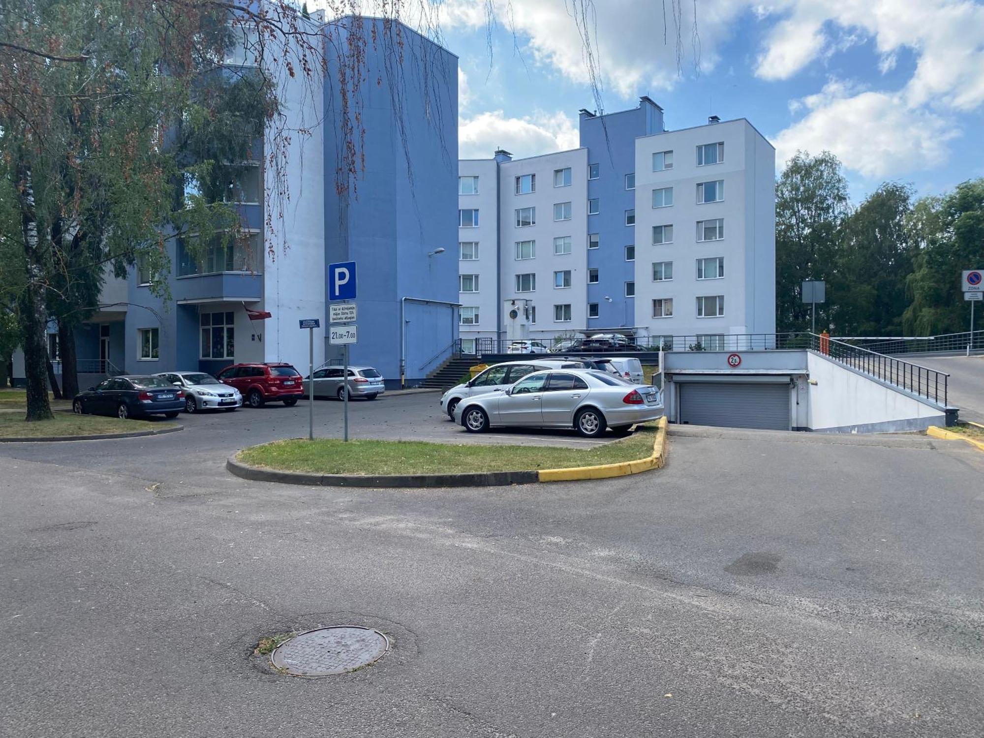 Cat Garden Premium Apartments Riga Esterno foto