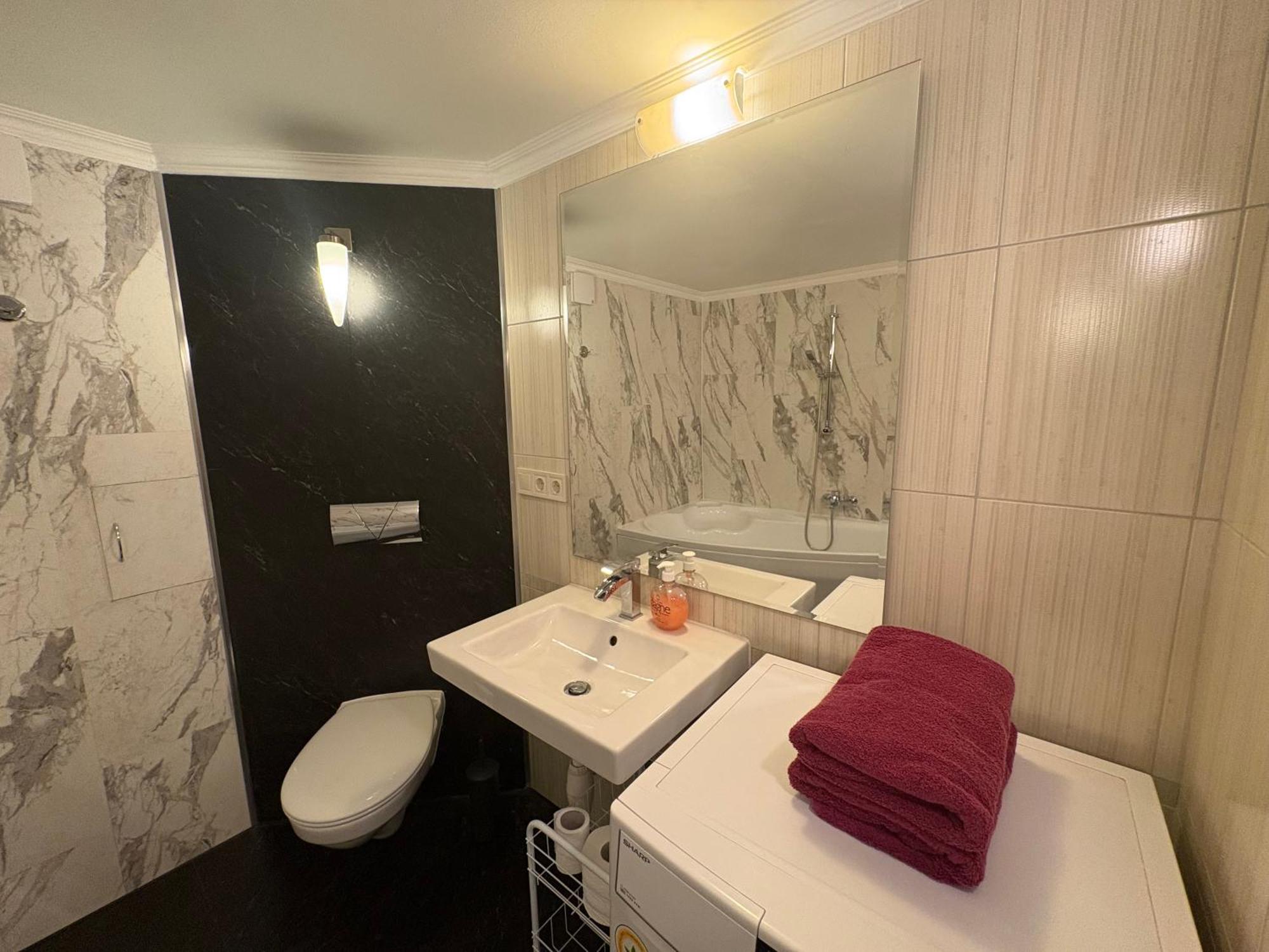 Cat Garden Premium Apartments Riga Esterno foto