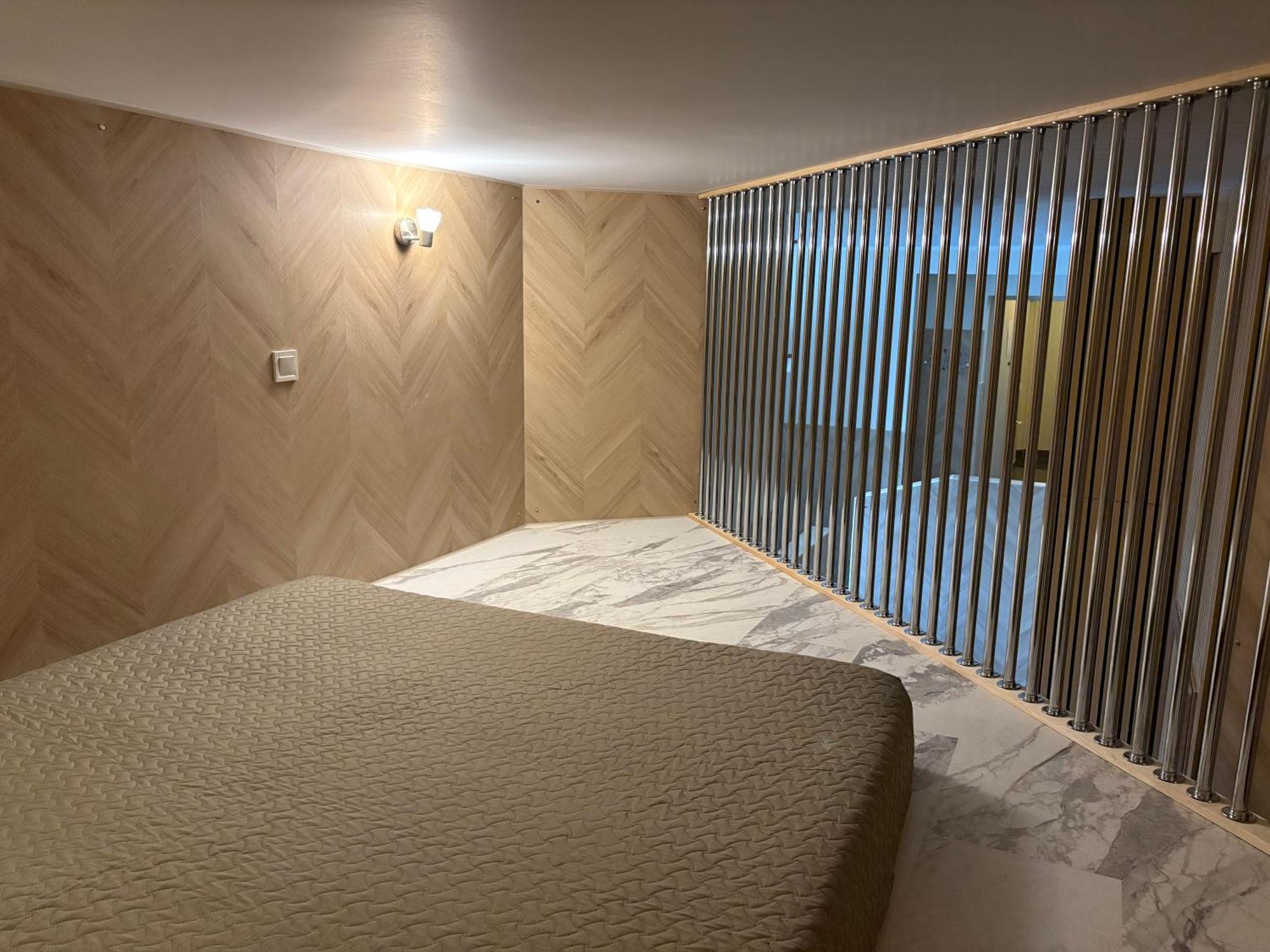 Cat Garden Premium Apartments Riga Esterno foto