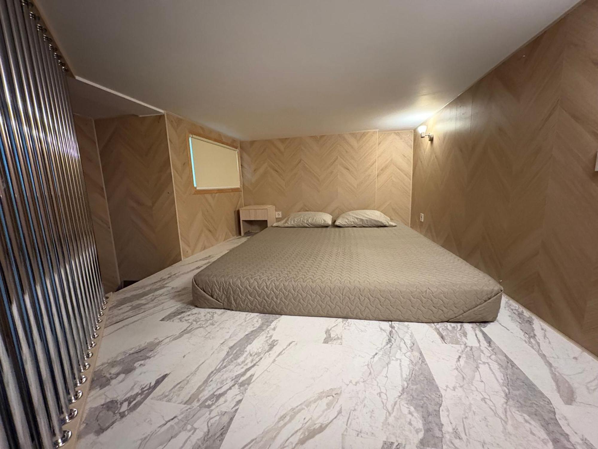 Cat Garden Premium Apartments Riga Esterno foto