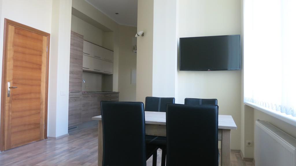 Cat Garden Premium Apartments Riga Esterno foto